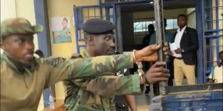 GAF Pledges No Protection for Soldiers Arrested in Alleged Mine Robbery