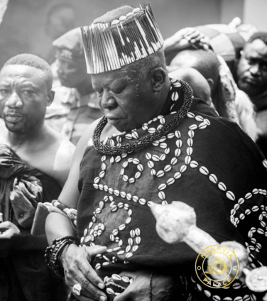 Threads of Tradition: The Asantehene’s Mourning Cloth as a Language of Grief