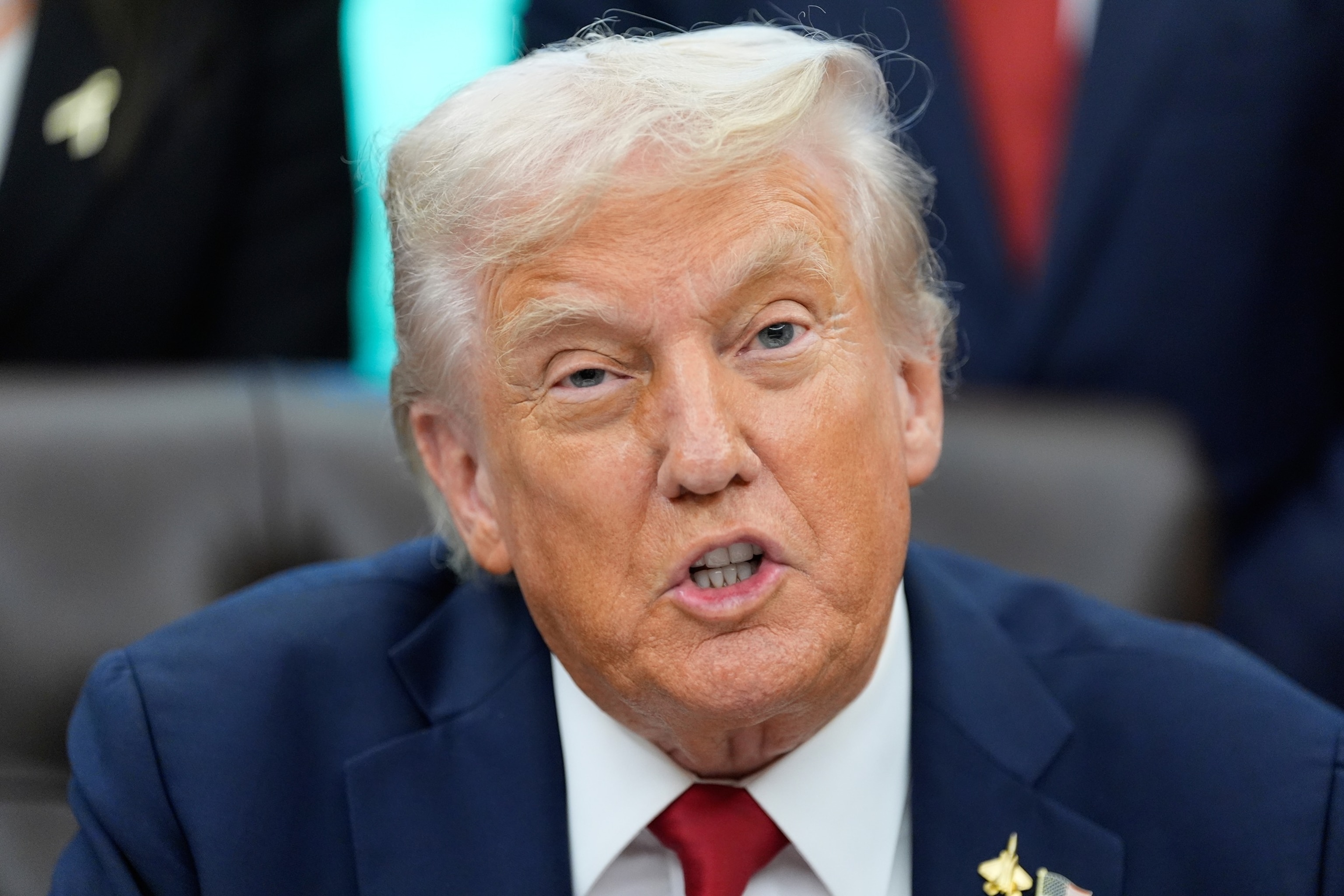 US government shuts down after Senate fails to pass last-ditch funding plan